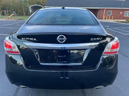Used 2015 Nissan Altima 2.5 SV w/ Convenience Package image 6