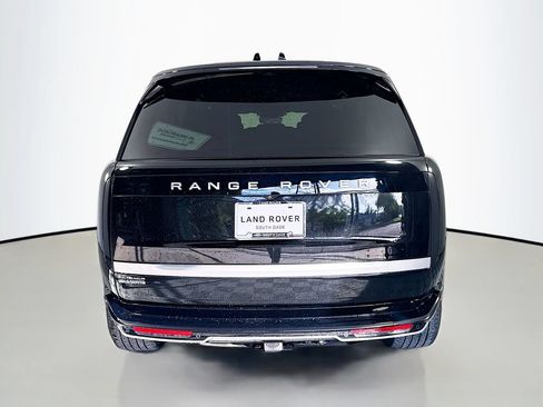 Used 2025 Land Rover Range Rover Long Wheelbase Autobiography AWD/4WD image 6