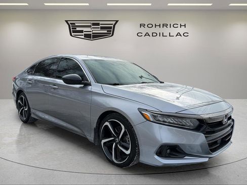 Used 2021 Honda Accord Sport image 3