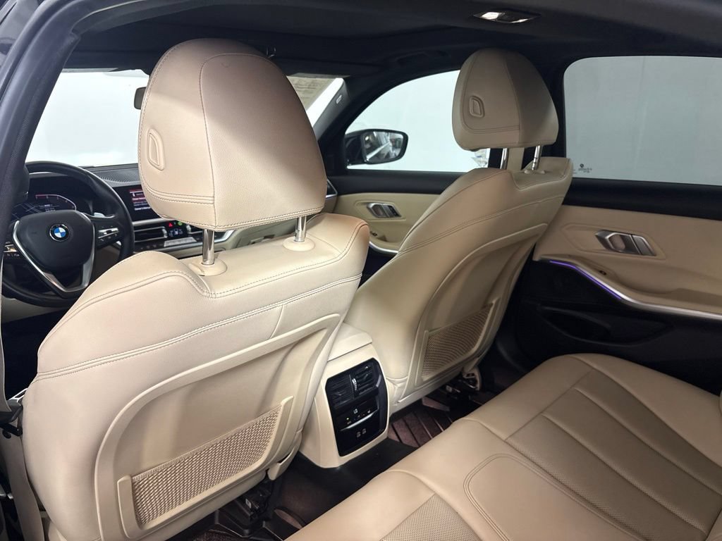Used 2022 BMW 330i Sedan w/ Convenience Package RWD image 29