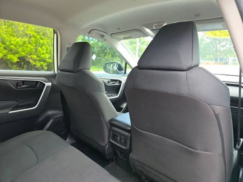 Used 2023 Toyota RAV4 LE FWD image 12