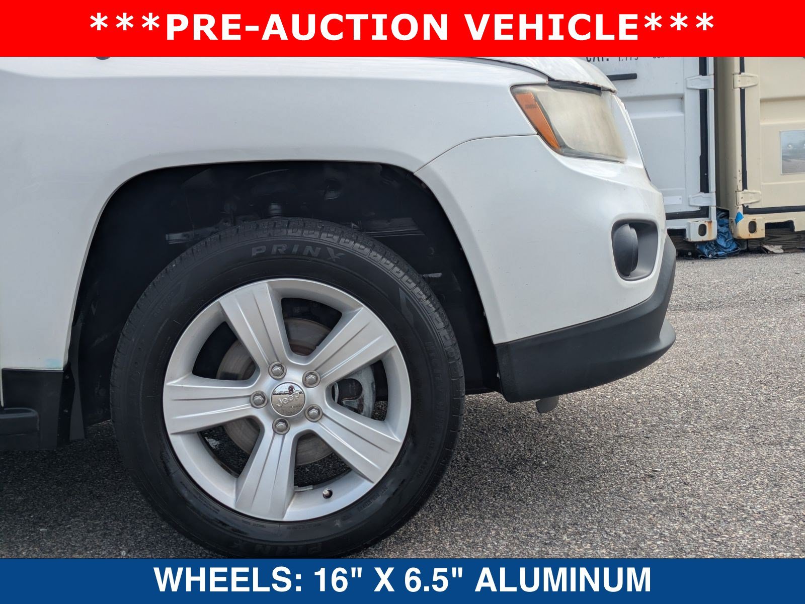 Used 2014 Jeep Compass Latitude FWD image 12