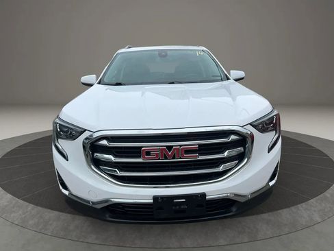 Used 2020 GMC Terrain SLT FWD image 2