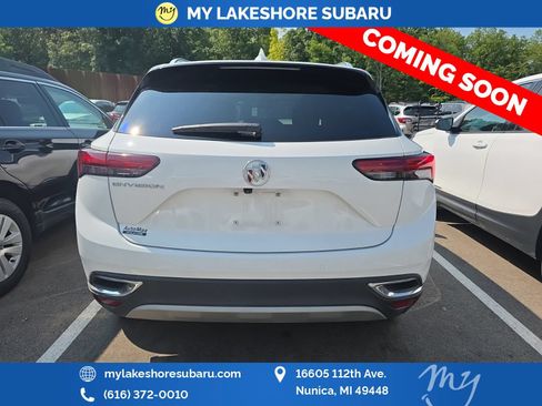 Used 2021 Buick Envision Essence w/ Technology Package I FWD image 4