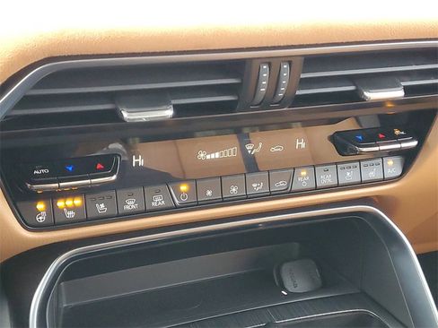 Used 2025 MAZDA CX-70 3.3 Turbo S w/ Premium Plus image 28