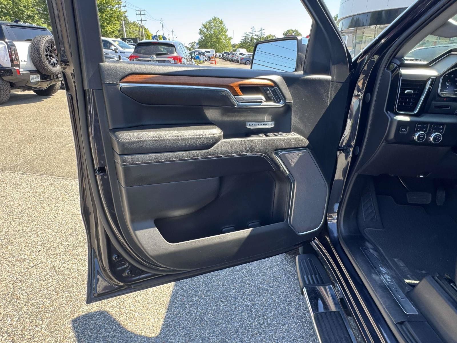 Used 2022 GMC Sierra 1500 Denali AWD/4WD image 24