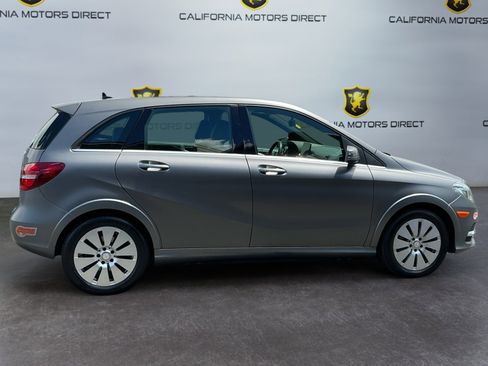 Used 2017 Mercedes-Benz B 250e image 4