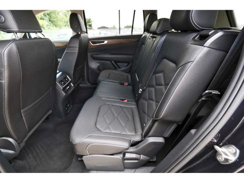 Used 2026 Volkswagen Atlas SE AWD/4WD image 12