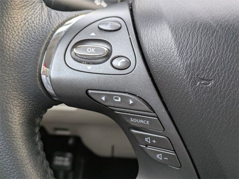 Used 2019 Nissan Murano SV image 26