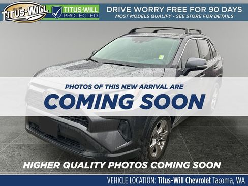 Used 2023 Toyota RAV4 XLE w/ Convenience Package image 2