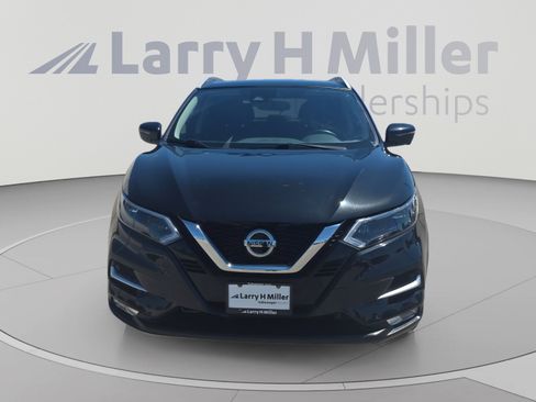 Used 2021 Nissan Rogue Sport SL w/ Premium Package FWD image 8