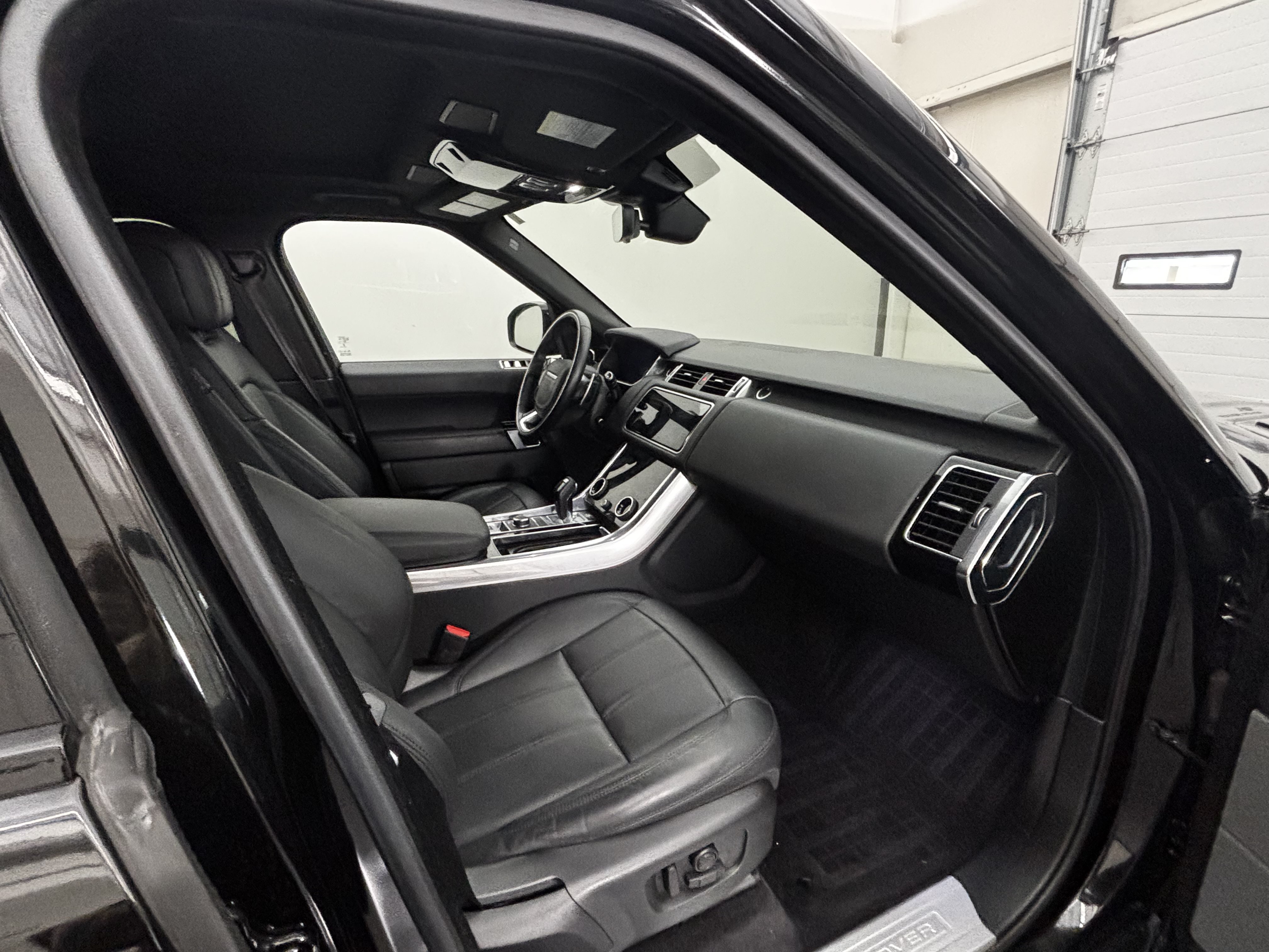 Used 2022 Land Rover Range Rover Sport HSE Silver Edition AWD/4WD image 19