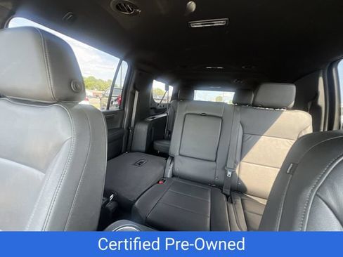 Certified 2025 Chevrolet Suburban Z71 AWD/4WD image 13
