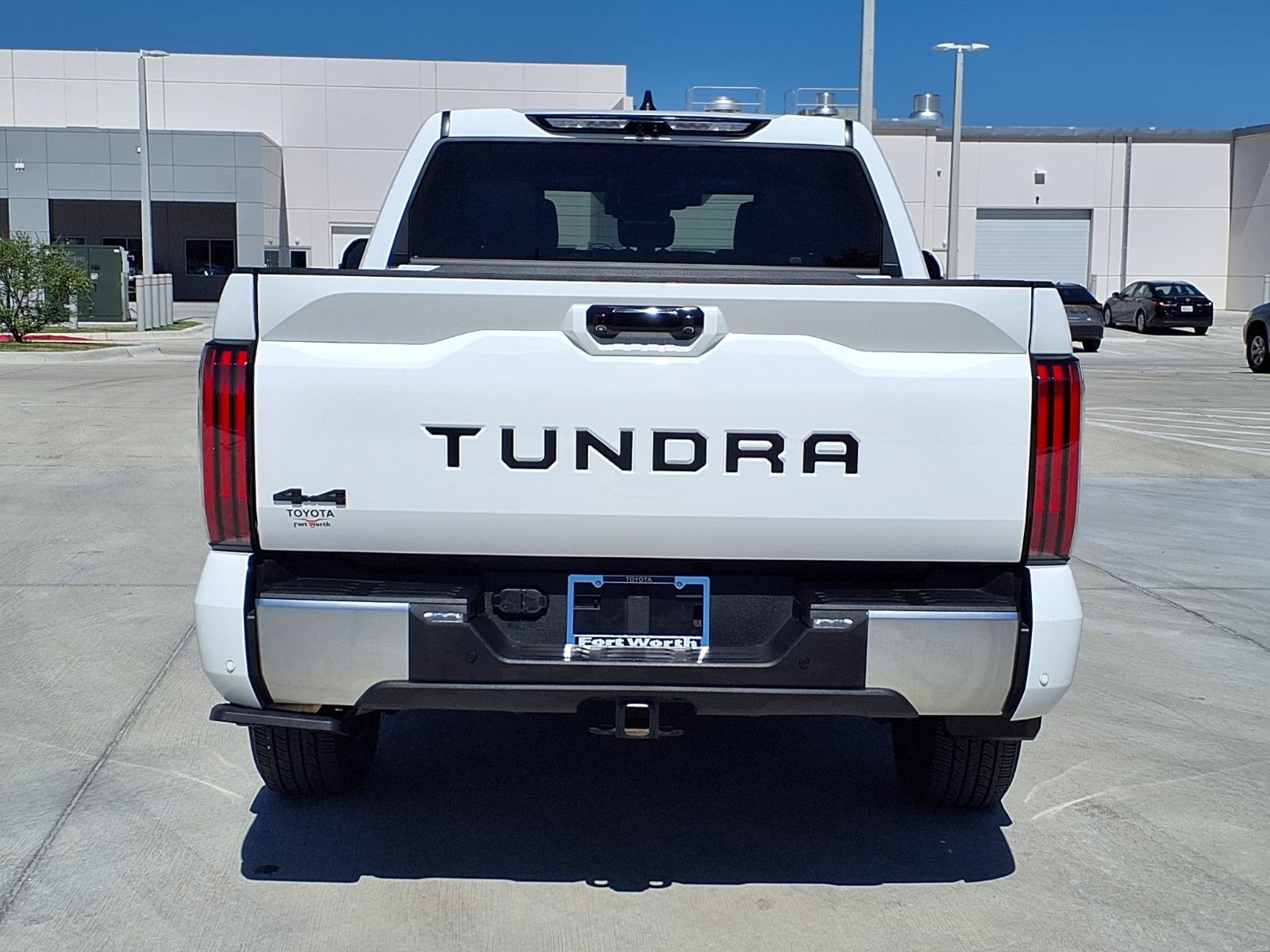 Used 2024 Toyota Tundra Limited AWD/4WD image 8