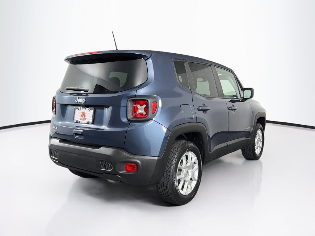 Used 2023 Jeep Renegade Latitude AWD/4WD image 8