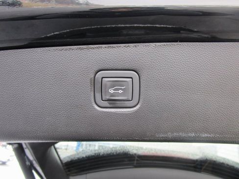 Certified 2024 Chevrolet Blazer LT w/ Convenience Package image 24