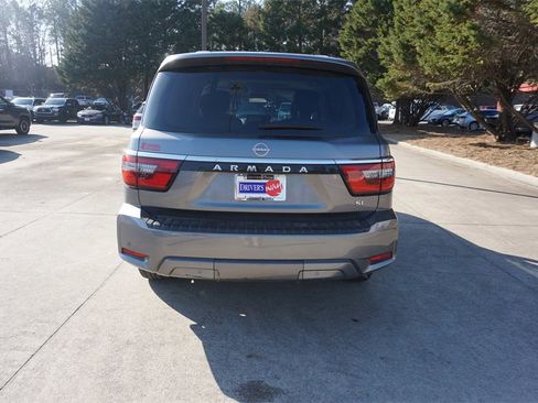 Used 2023 Nissan Armada SL w/ Captain's Chairs Package image 22