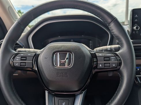 Used 2024 Honda Pilot Elite image 30