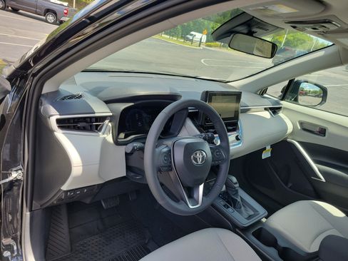 New 2026 Toyota Corolla Cross LE AWD/4WD image 16