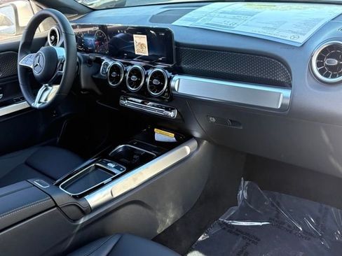 New 2026 Mercedes-Benz GLB 250 4MATIC image 28
