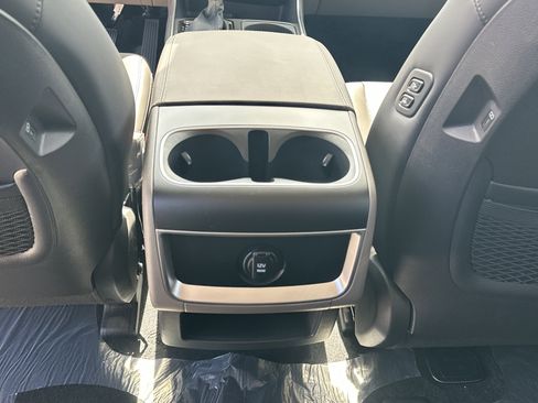 New 2026 Kia Carnival EX FWD image 13