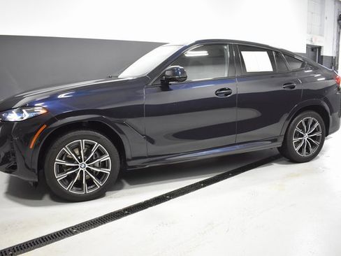 Used 2025 BMW X6 xDrive40i image 2
