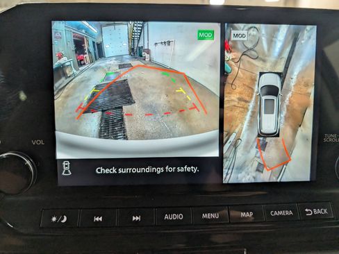 Used 2024 Nissan Pathfinder Platinum AWD/4WD image 22