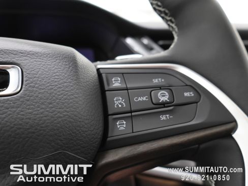 New 2026 Jeep Grand Cherokee L Limited AWD/4WD image 17