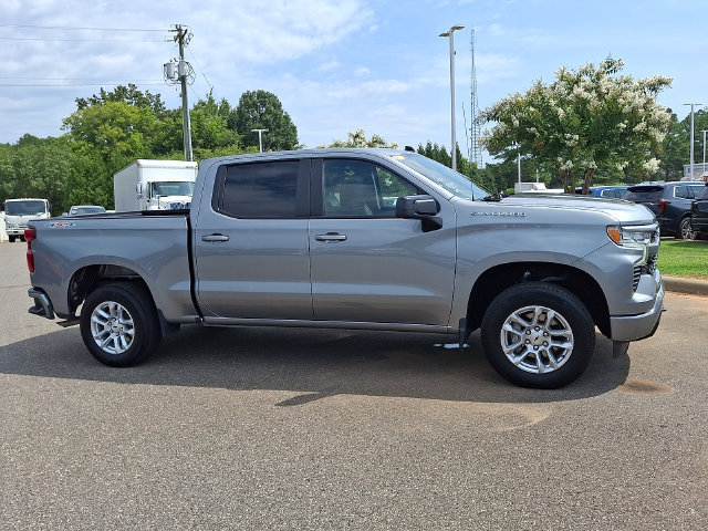 Used 2026 Chevrolet Silverado 1500 RST AWD/4WD image 3