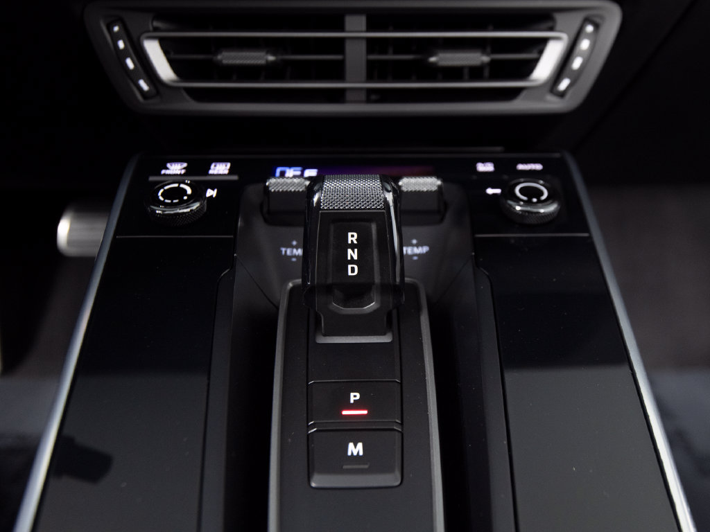 Certified 2022 Porsche 911 Turbo S AWD/4WD image 27