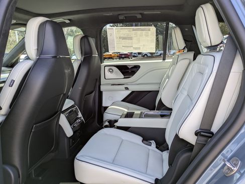 New 2026 Lincoln Aviator Black Label w/ Black Label Special Edition AWD/4WD image 14