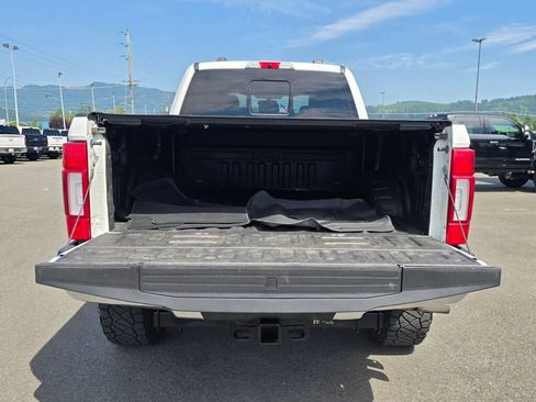 Certified 2022 Ford F350 Lariat w/ Lariat Ultimate Package AWD/4WD image 8