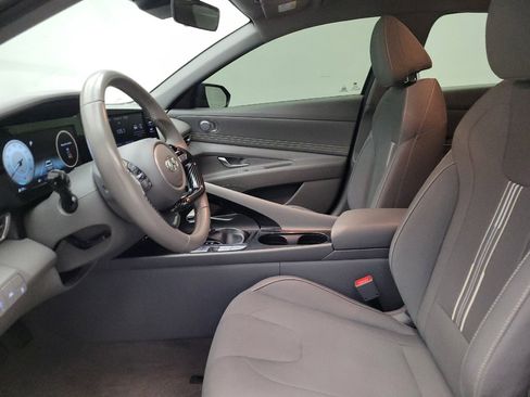 Used 2022 Hyundai Elantra SEL w/ Convenience Package FWD image 17