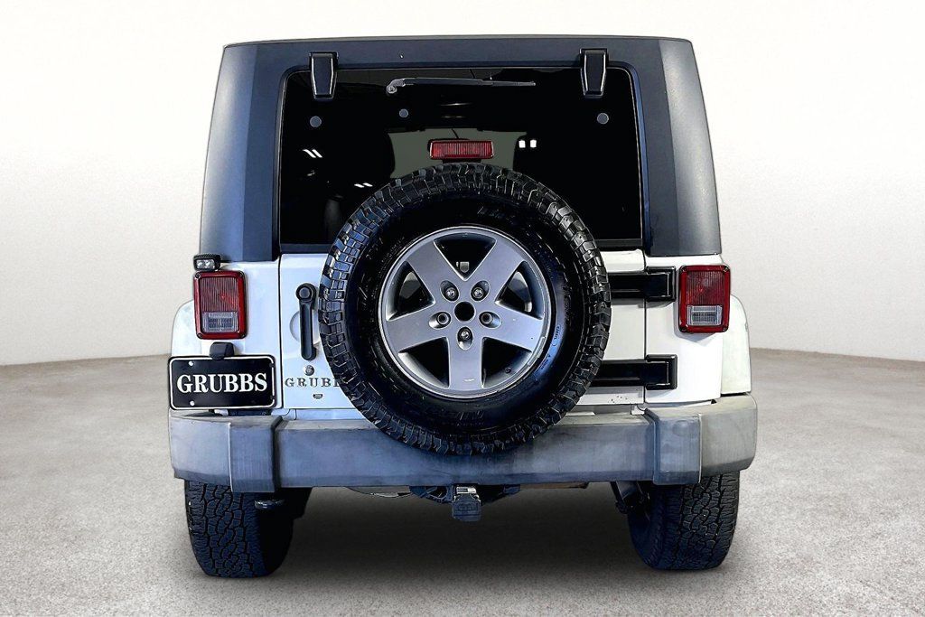 Used 2013 Jeep Wrangler Unlimited Sport AWD/4WD image 5
