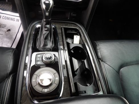 Used 2021 INFINITI QX80 Luxe image 20