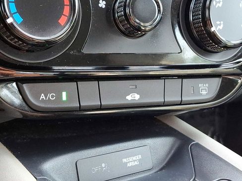 Used 2020 Honda HR-V LX image 25