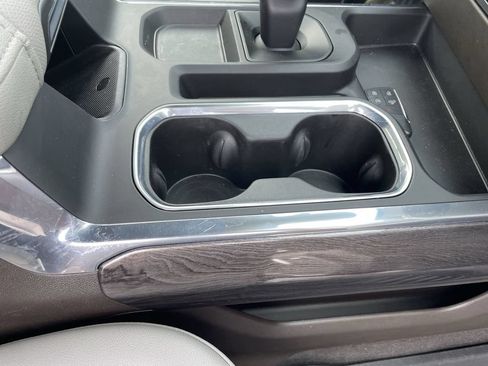 Used 2025 Chevrolet Silverado 1500 LTZ AWD/4WD image 31