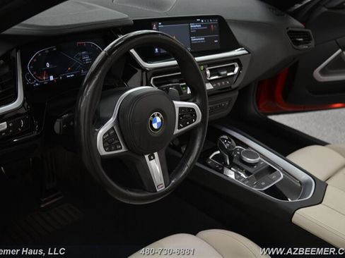 Used 2019 BMW Z4 sDrive30i w/ M Sport Package image 16