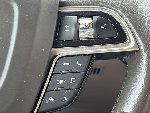 Used 2020 Lincoln Nautilus FWD image 20