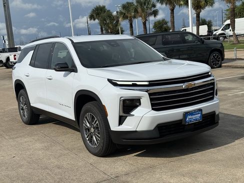 New 2026 Chevrolet Traverse LT image 7