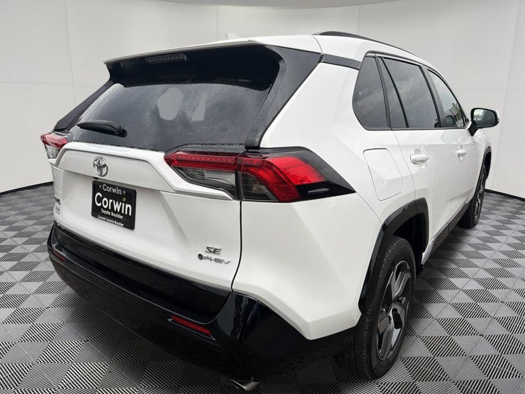 Used 2025 Toyota RAV4 SE AWD/4WD image 8