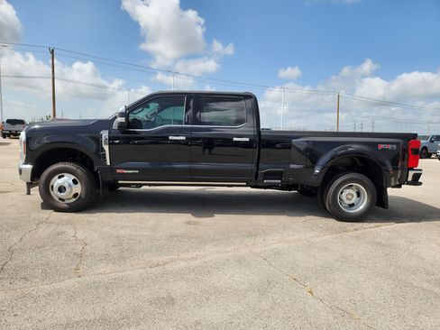 New 2026 Ford F350 King Ranch w/ Chrome Package AWD/4WD image 3