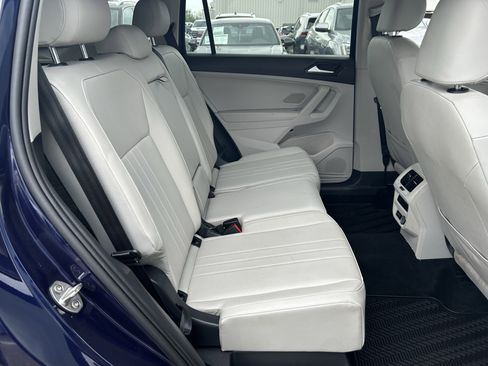 Certified 2023 Volkswagen Tiguan SE image 24