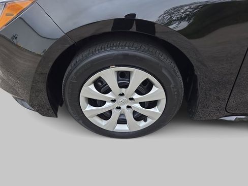 Used 2024 Toyota Corolla LE image 32