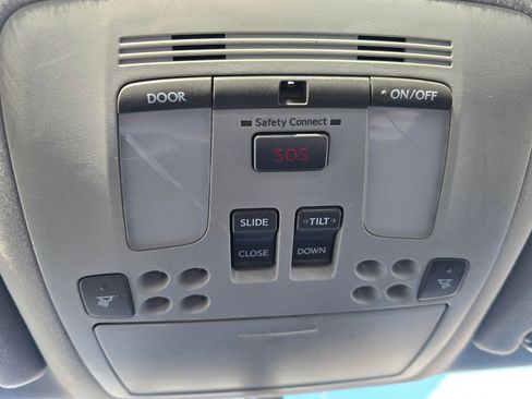 Used 2011 Lexus IS 250 w/ Premium Pkg Value Edition image 19