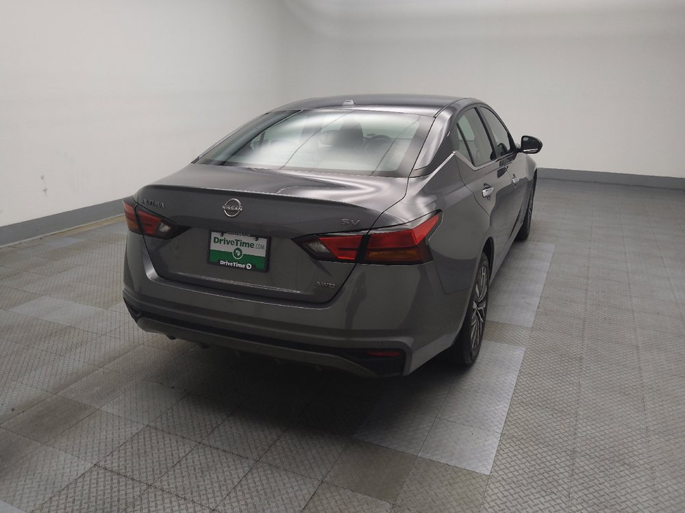 Used 2024 Nissan Altima 2.5 SV AWD/4WD image 9