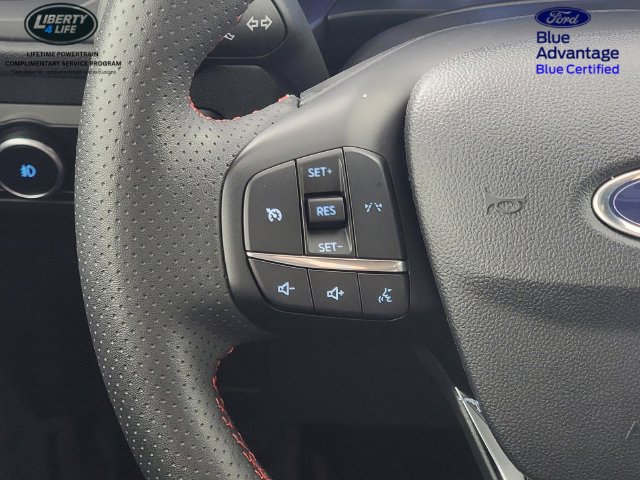 Certified 2025 Ford Escape ST-Line Select AWD/4WD image 30