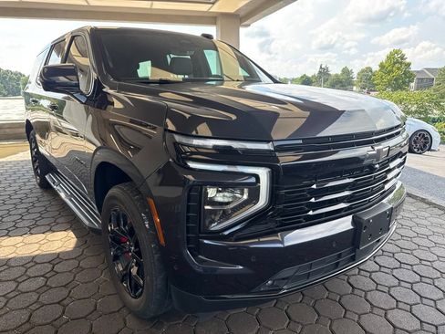 Used 2025 Chevrolet Tahoe RST w/ RST Performance Edition AWD/4WD image 4