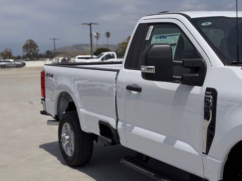 New 2025 Ford F350 XLT image 5