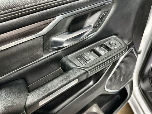 Used 2025 RAM 1500 Laramie image 14